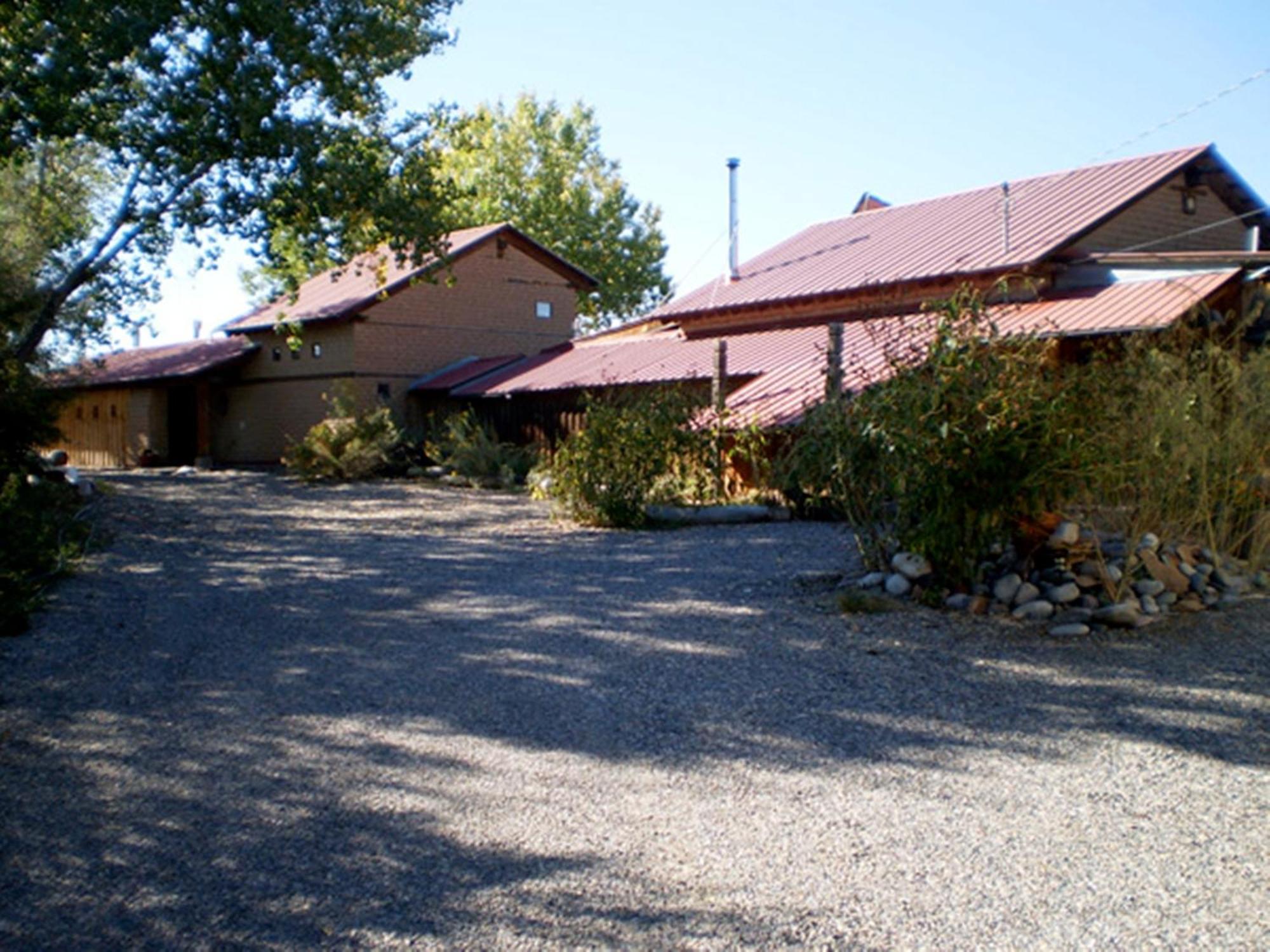 Silver River Adobe Inn Bed And Breakfast Farmington Eksteriør billede